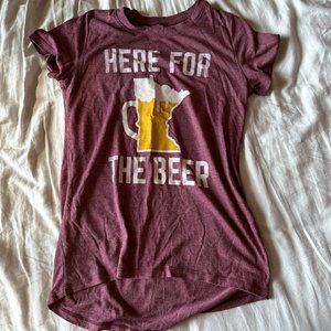 Maroon "Here For The Beer" Minnesota t-shirt x-small